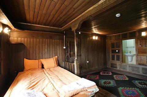 The House With The Vine Guest House زيرافنا المظهر الخارجي الصورة