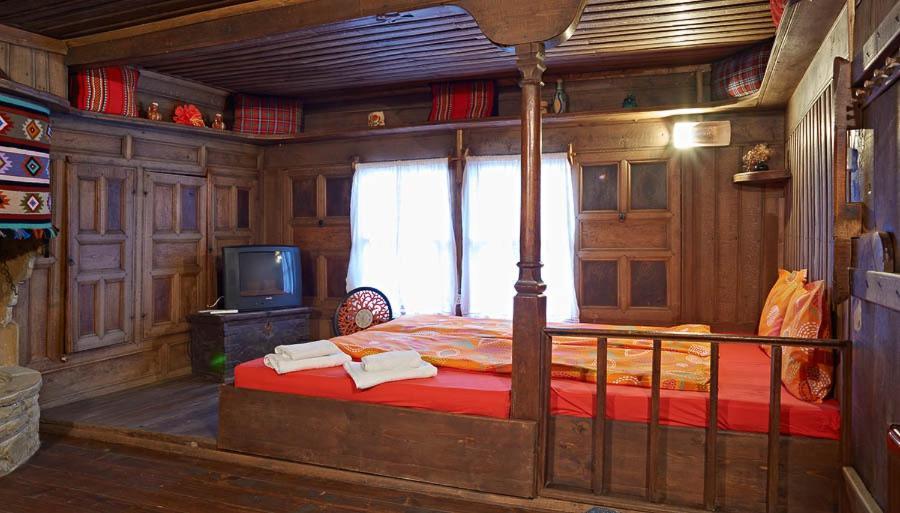 The House With The Vine Guest House زيرافنا المظهر الخارجي الصورة